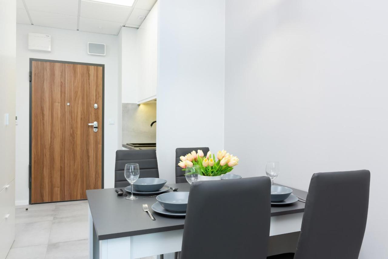 Apartments With Parking Warsaw Business Center By Noclegi Renters المظهر الخارجي الصورة