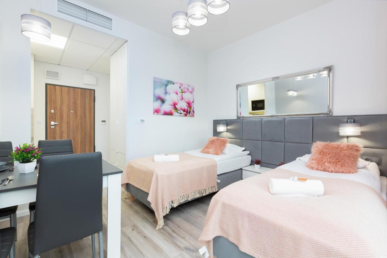 Apartments With Parking Warsaw Business Center By Noclegi Renters المظهر الخارجي الصورة