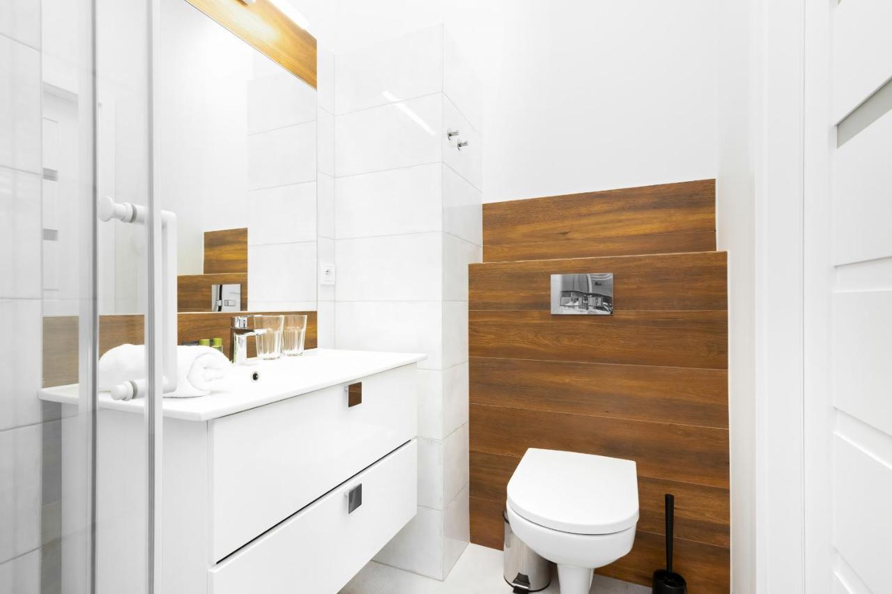 Apartments With Parking Warsaw Business Center By Noclegi Renters المظهر الخارجي الصورة